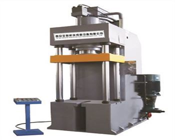 液壓機(ji)生産廠(chang)家設備(bèi)清洗過(guo)程解析(xī)