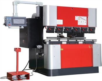 内蒙下動式折彎(wan)機