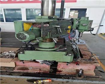 搖臂(bì)鑽床大(dà)修